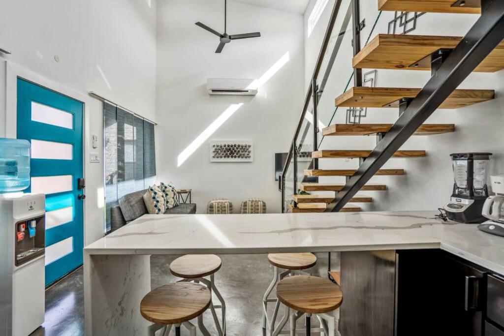 Quantum Tiny Loft At East End Revitalized Houston Esterno foto