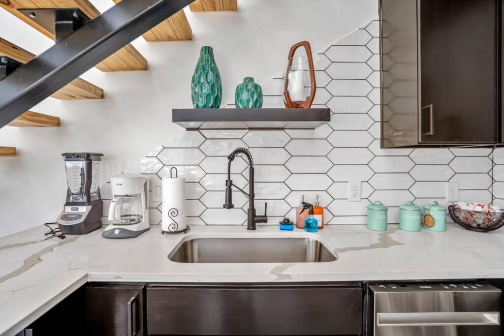 Quantum Tiny Loft At East End Revitalized Houston Esterno foto