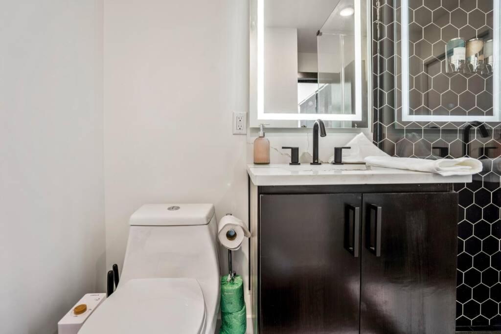 Quantum Tiny Loft At East End Revitalized Houston Esterno foto